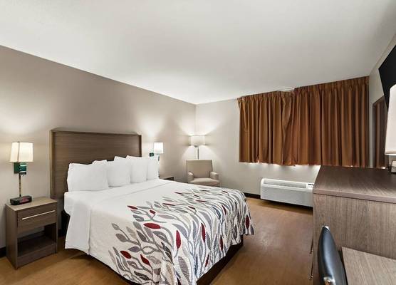 Red Roof Inn Martinsburg 1