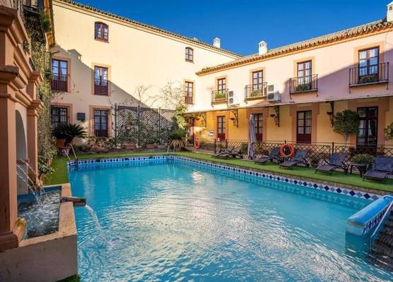 Hotel Alcázar de la Reina 1