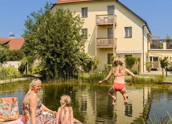 ad vineas Gästehaus Nikolaihof-Hotel Garni 1