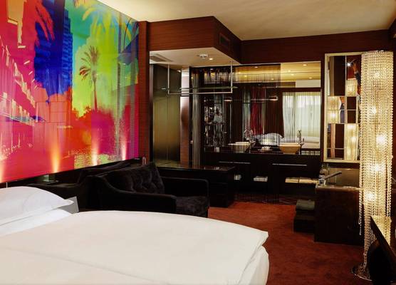 Savoy Hotel 1