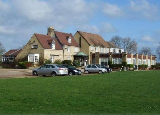 Pike & Eel Hotel and Marina 1