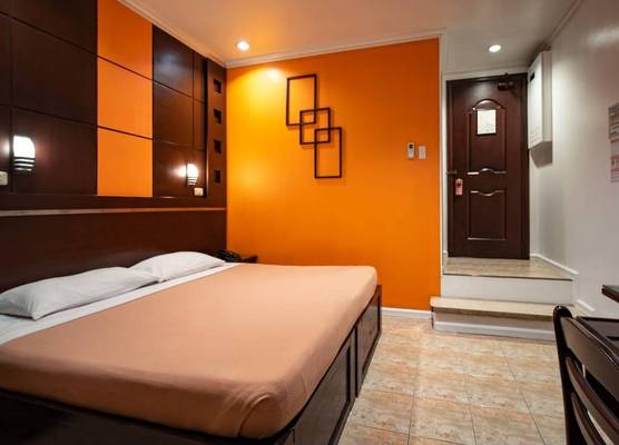 Paladin Hotel 1