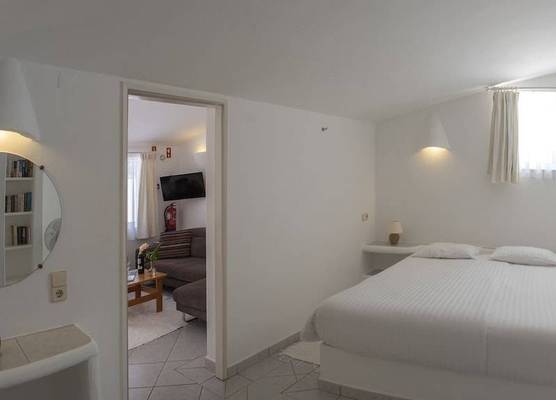 Peaceful One-Bedroom Apartment in Praia da Luz 1