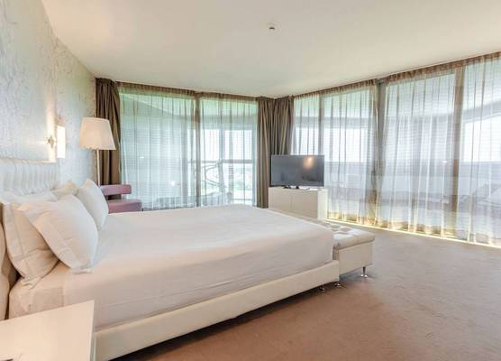 Hotel For You 1