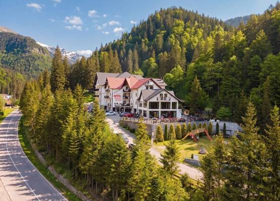 Piscul Negru Hotel - Transfagarasan 1