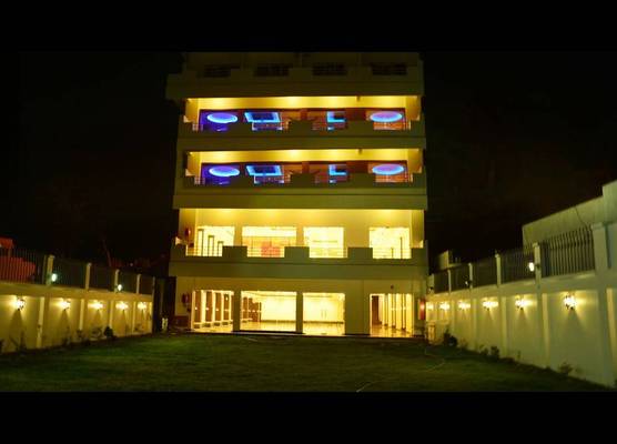 Royal Windsor Hotel 1
