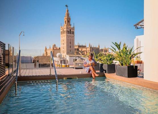 Joya del Casco Boutique Hotel by Shiadu 1