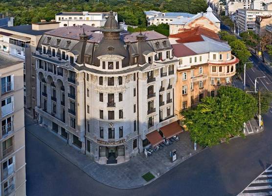Zeus Essence Bucharest Venezia 1