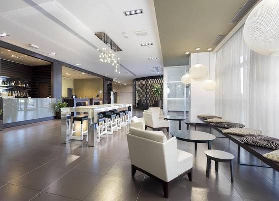 Best Western Premier CHC Airport 1