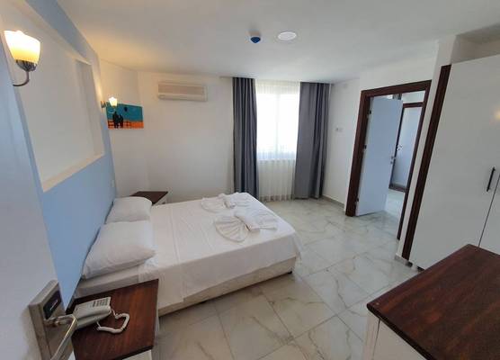 Rugged Hotels 1