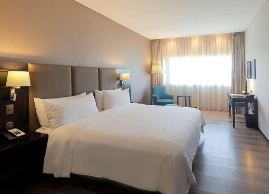 Radisson Hotel Santa Cruz 1