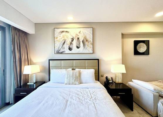JW Marriott Full Marina View Direct Access to Marina Mall by Cosmos Living 1
