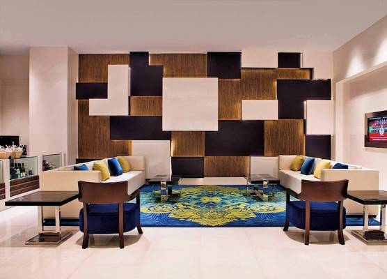 Courtyard by Marriott Hangzhou Wulin at West Lake 1