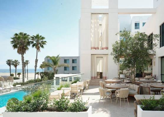 Sandbourne Santa Monica, Autograph Collection 1