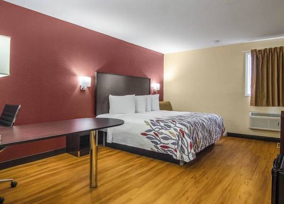 Red Roof Inn Perrysburg 1