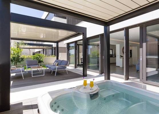 Shell Luxury Residences with Pool and Whirlpool 1