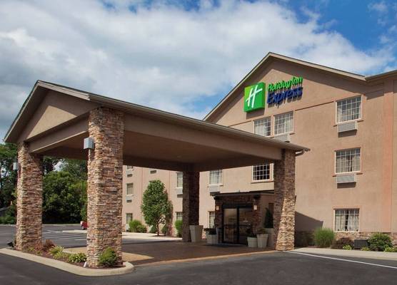 Holiday Inn Express MT. PLEASANT - SCOTTDALE by IHG 1