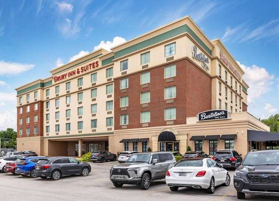 Drury Inn & Suites St. Louis Forest Park 1