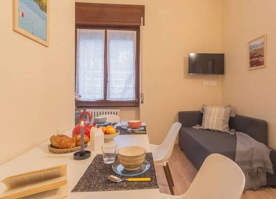 Simar Apartments nearby Como SG Train Station by Rent All Como 1