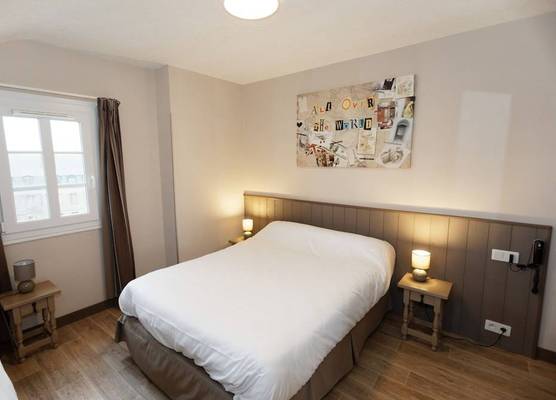 Contact Hôtel - Hôtel Le Lion d'Or Lamballe 1