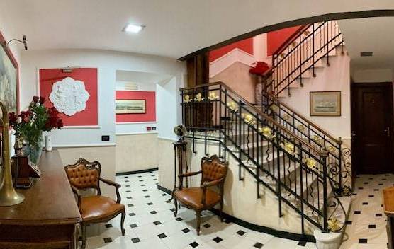 Hotel Actor 1