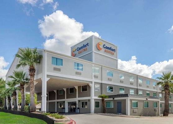 Comfort Suites San Antonio Airport North 1