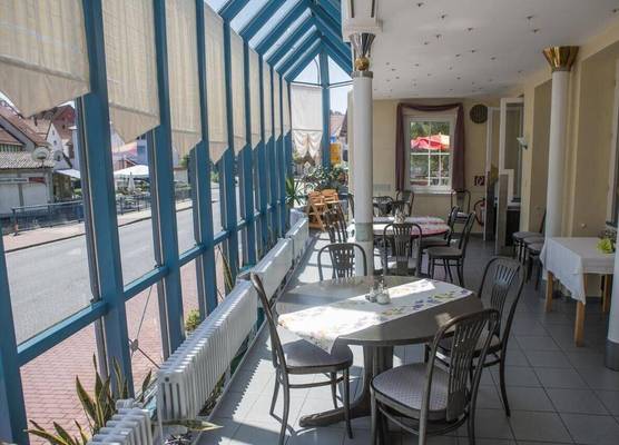Landhotel Weinrich 1