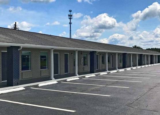 Rodeway Inn Calhoun South 1