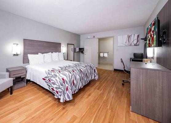Red Roof Inn Bay Minette 1