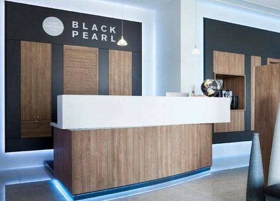 Black Pearl Apartment Hotel 1
