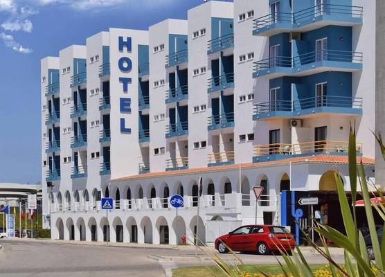 THE FOZ Beach Hotel 1