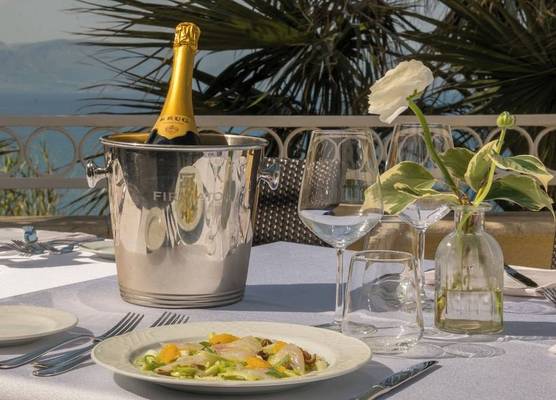 Marina Holiday Hotel & Spa 1