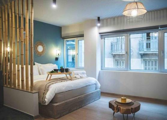 Rooster Suites 1