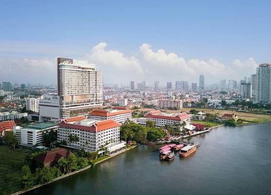 Avani Plus Riverside Bangkok Hotel 1
