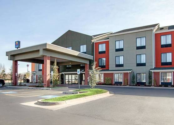 Comfort Inn & Suites Norman near University 1