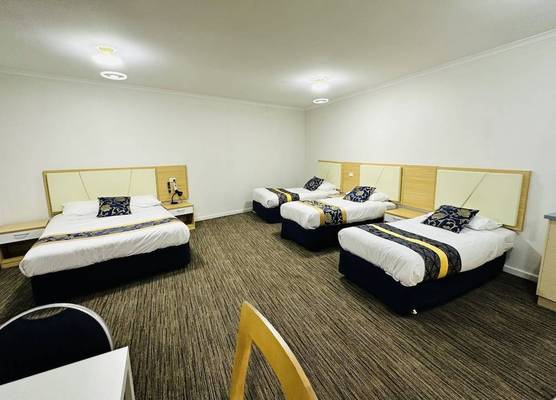 Jacksons Motor Inn 1