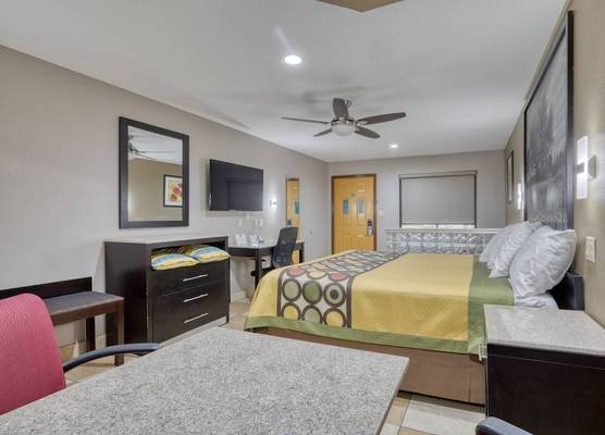 Texas Inn Donna 1
