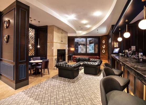Charisma De Luxe Hotel 1