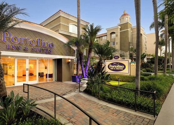 Anaheim Portofino Inn & Suites 1
