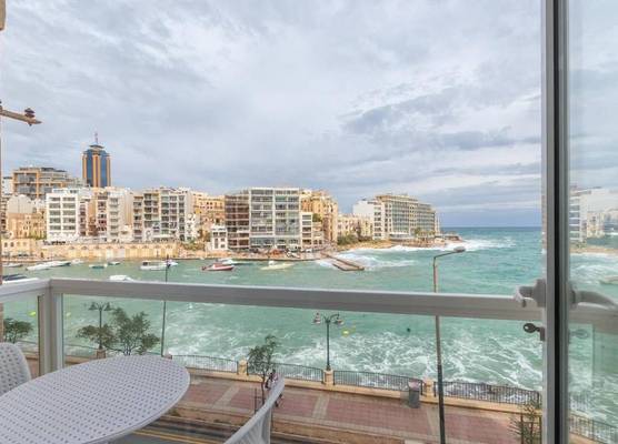 Seafront Designer Bliss in Central St Julian's 1