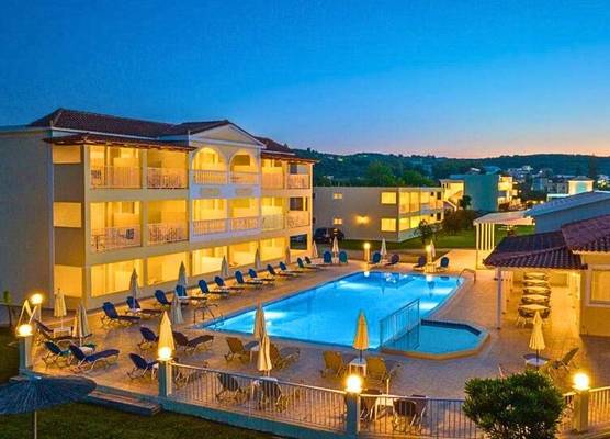 Manousis ApartHotel 1