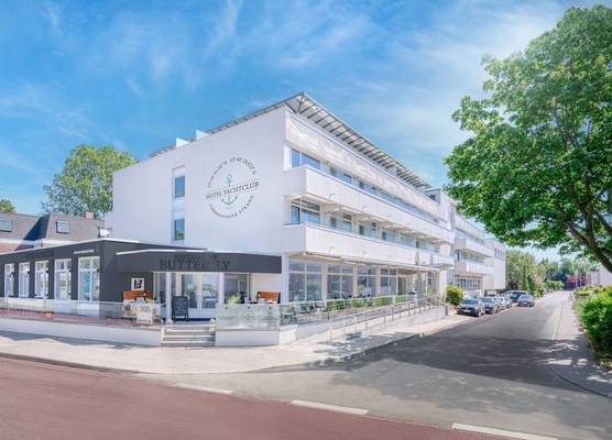 Hotel Yachtclub 1