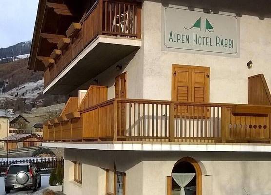 Alpen Hotel Rabbi 1