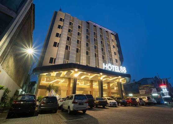 Hotel 88 Fatmawati Jakarta by WH 1
