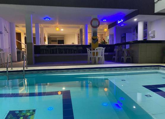 Island House Hotels 1