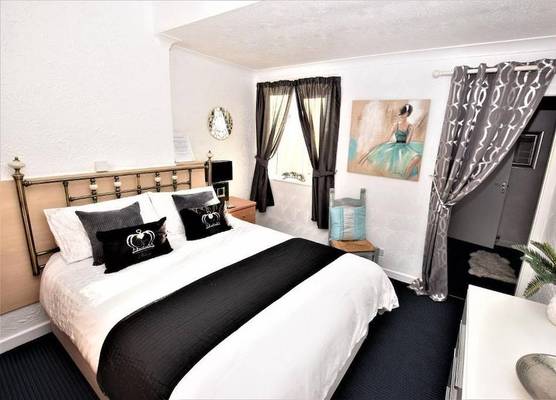 Bridle Lodge Apartments 1