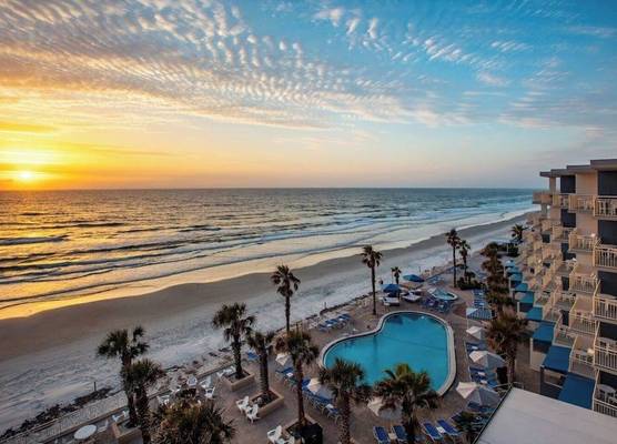 The Shores Resort & Spa 1