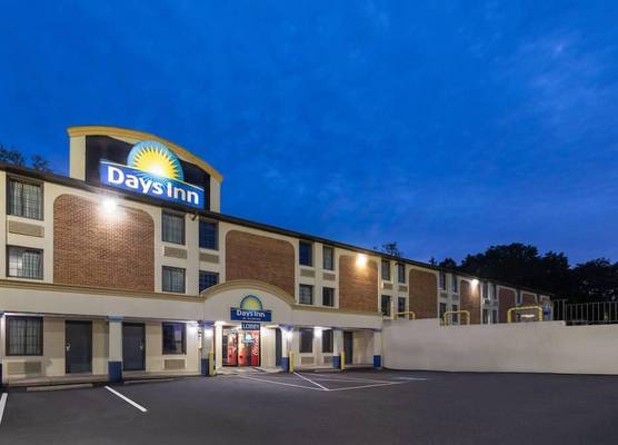 Days Inn by Wyndham Dumfries Quantico 1