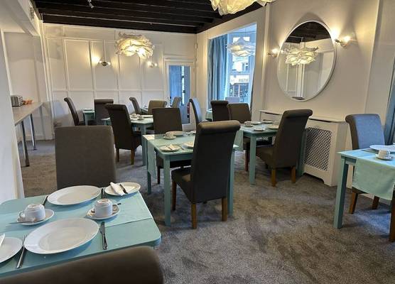 Tintagel Arms Bed and Breakfast 1