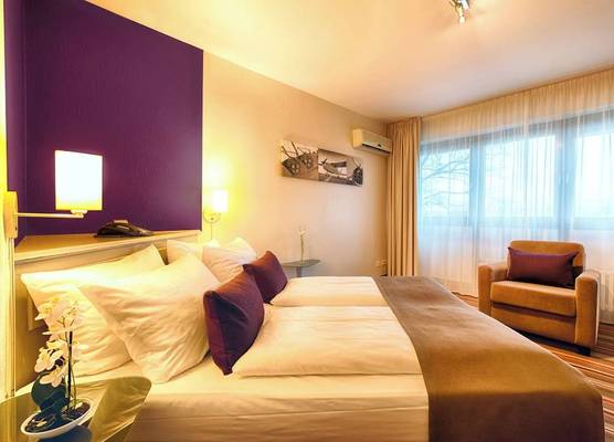 Leonardo Inn Hotel Hamburg Airport 1